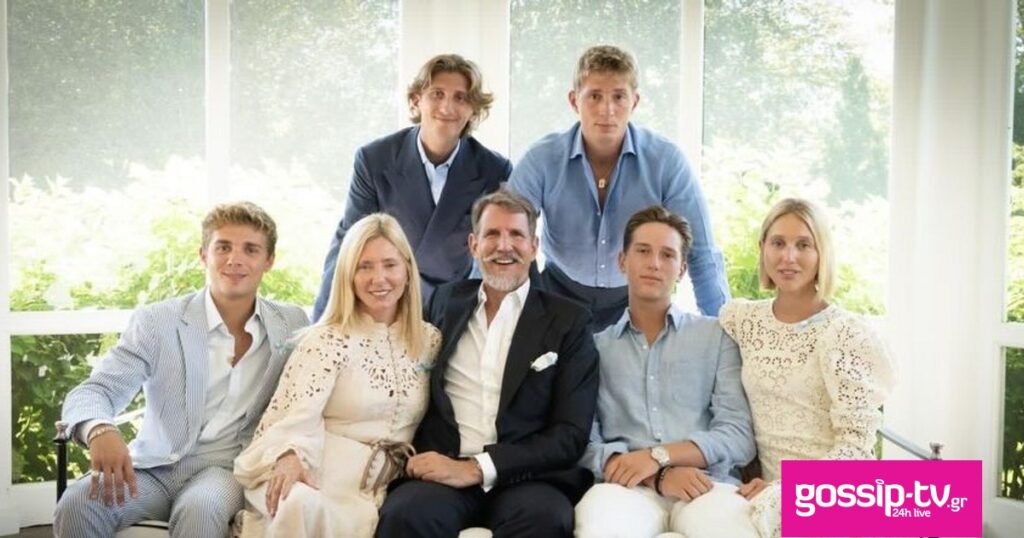 Παύλος Ντε Γκρες & Μαρί Σαντάλ: Η οικογενειακή φωτογραφία που μοιράστηκαν για τα Χριστούγεννα!